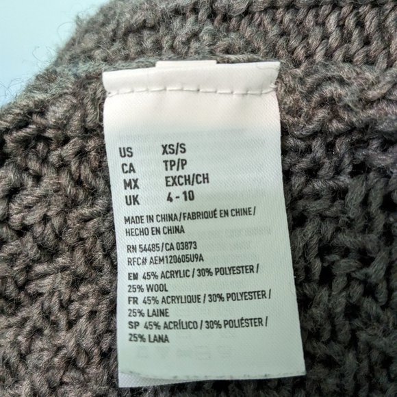 American Eagle Women’s Cardigan Knit Sweater xs/s Gray W Front Pockets - Picture 4 of 4